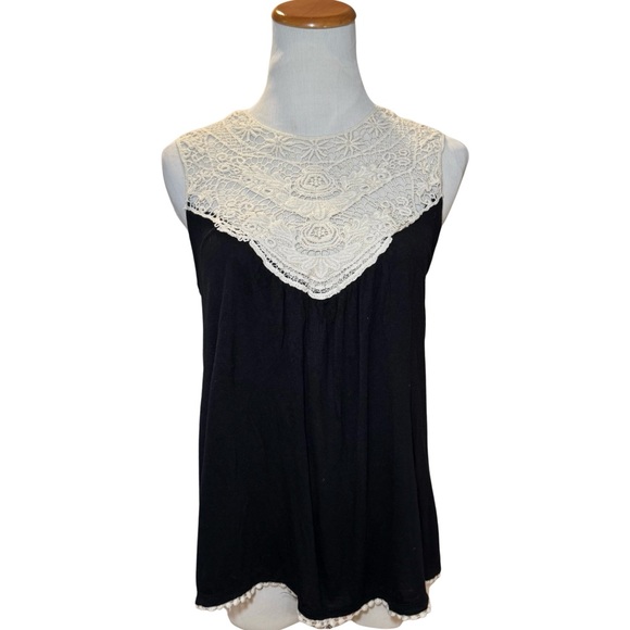 Monteau | Boho Black & Cream Crocheted Top | Size Large - Picture 1 of 6